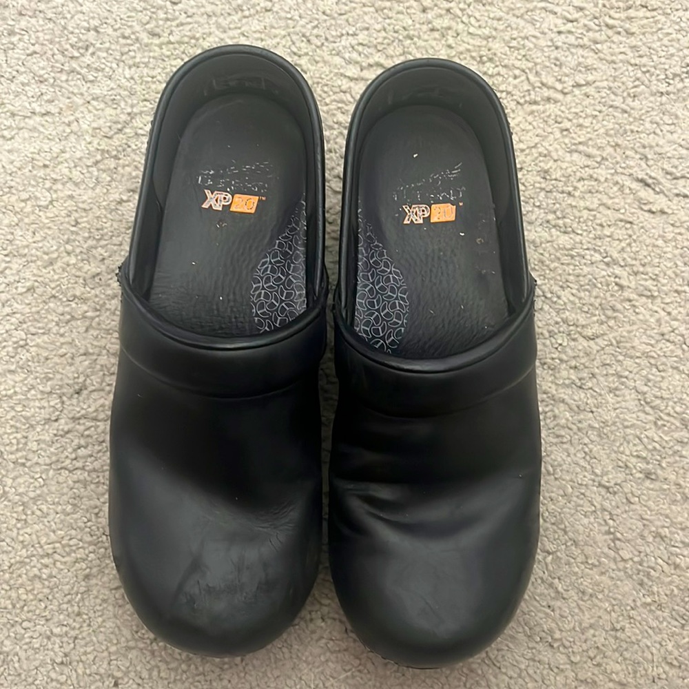 Women’s classic dansko
